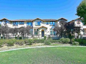 215 Santa Barbara St, San Pablo CA 94806