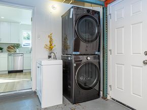 1952 Shoreview Ave, San Mateo CA 94401