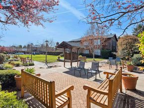 405 Centre Ct, Alameda CA 94502