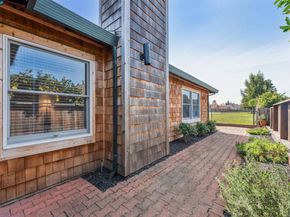 405 Centre Ct, Alameda CA 94502