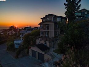 107 Dolphine Ave, El Granada CA 94018