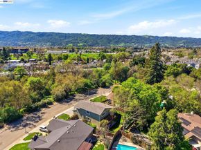 1074 Harvest Cir, Pleasanton CA 94566