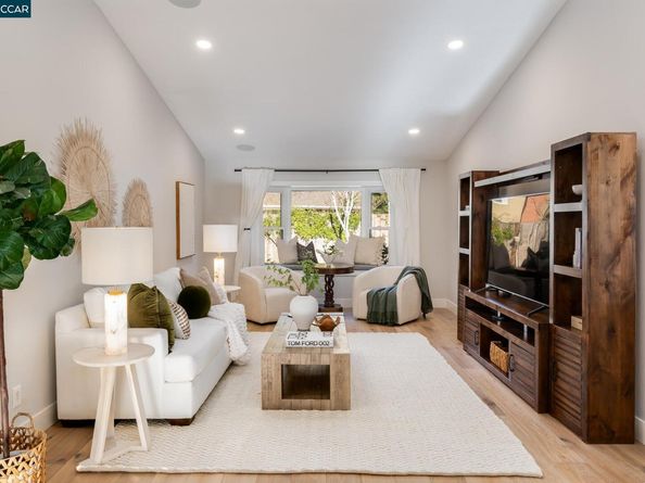 34 Pony Ct, San Ramon CA 94583