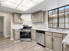 1135 Tiffany Lane, Pleasanton CA 94566