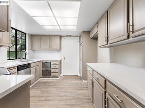 1135 Tiffany Lane, Pleasanton CA 94566