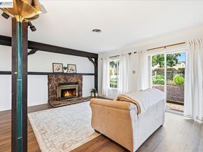 18425 Pepper St, Castro Valley CA 94546