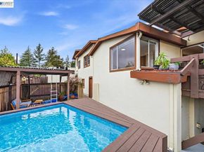 18425 Pepper St, Castro Valley CA 94546