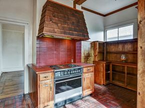 1822 Clinton Ave, Alameda CA 94501