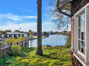 1822 Clinton Ave, Alameda CA 94501