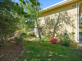 1201 Skycrest Dr 2, Walnut Creek CA 94595