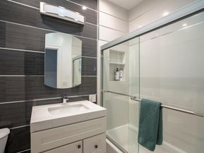 256 29Th St, Oakland CA 94611