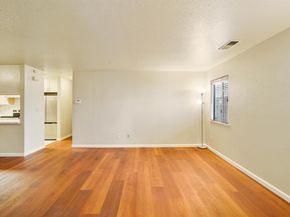 7 Town Square Pl, Oakland CA 94603