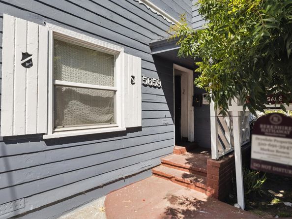 5659 Telegraph Ave, Oakland CA 94609