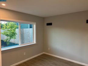 532 5th St, Richmond CA 94801