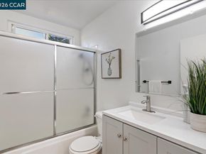 207 Midway Dr, Martinez CA 94553