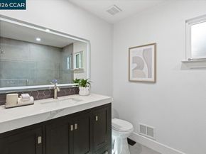 6 Sparrow Ct, Moraga CA 94556