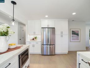 1543 Laverne Ct, Concord CA 94521