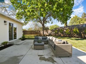 1543 Laverne Ct, Concord CA 94521
