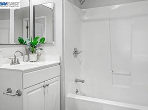 401 S Norfolk St 216, San Mateo CA 94401