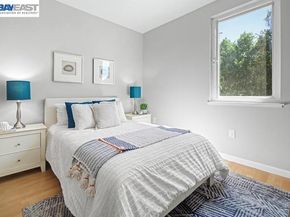 401 S Norfolk St 216, San Mateo CA 94401