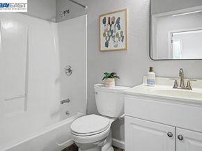 401 S Norfolk St 216, San Mateo CA 94401