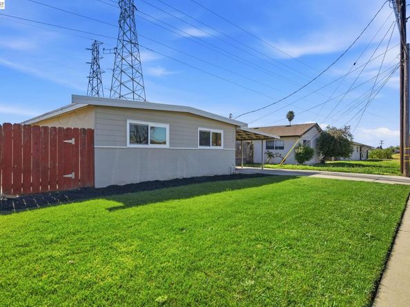 4498 Ladner St, Fremont CA 94538