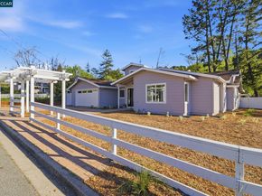 1124 Sanders Dr, Moraga CA 94556