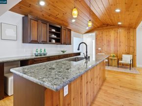 1124 Sanders Dr, Moraga CA 94556