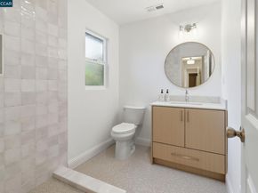 1124 Sanders Dr, Moraga CA 94556