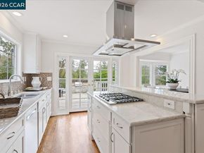 1076 N Thompson Rd, Lafayette CA 94549