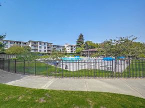 4 Anchor Drive F331, Emeryville CA 94608