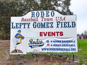 836 Hawthorne Dr, Rodeo CA 94572