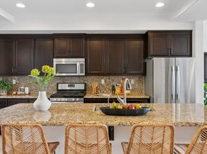 6466 Bayview Dr, Oakland CA 94605