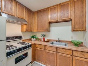 3648 Grand Ave 5, Oakland CA 94610