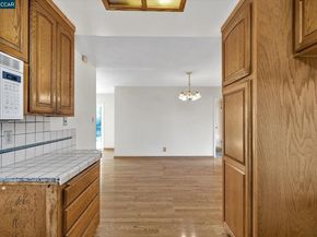 2075 Costa Ct, Pinole CA 94564