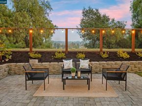 1304 Fountain Springs Cir, Danville CA 94526