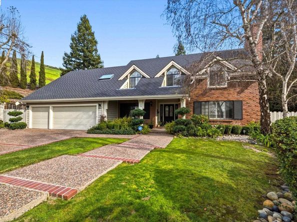28 Harrington Rd, Moraga CA 94556