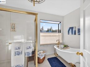 28 Harrington Rd, Moraga CA 94556