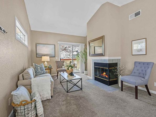 7016 Stagecoach Rd G, Dublin CA 94568