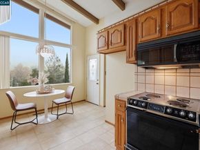 95 Mackie Dr, Martinez CA 94553