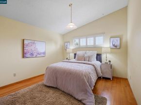 95 Mackie Dr, Martinez CA 94553