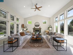 12 Paddock Ct, Pleasant Hill CA 94523