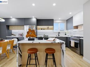 168 Belcrest Ave, Daly City CA 94015