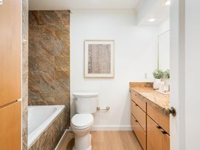 6558 Lucas Ave 202, Oakland CA 94611