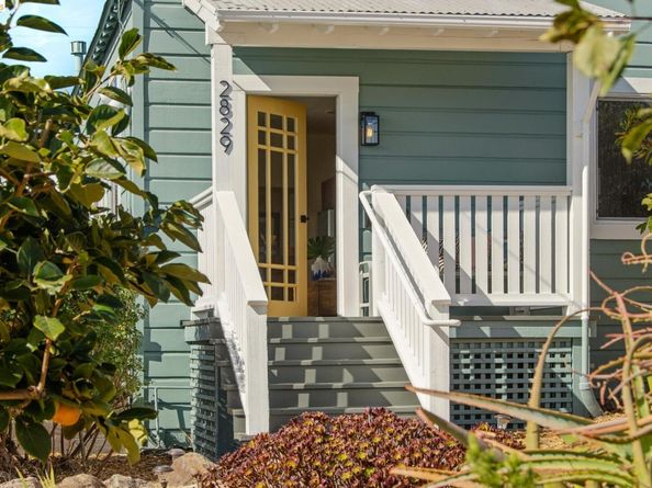 2829 Morcom Ave, Oakland CA 94619