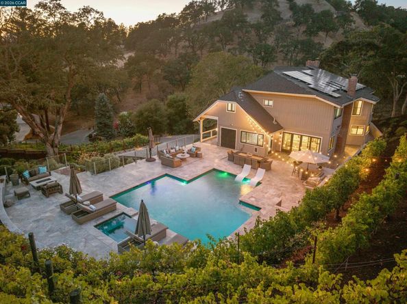 330 Twin Peaks Ln, Alamo CA 94507