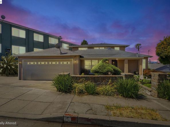 24025 2Nd St, Hayward CA 94541