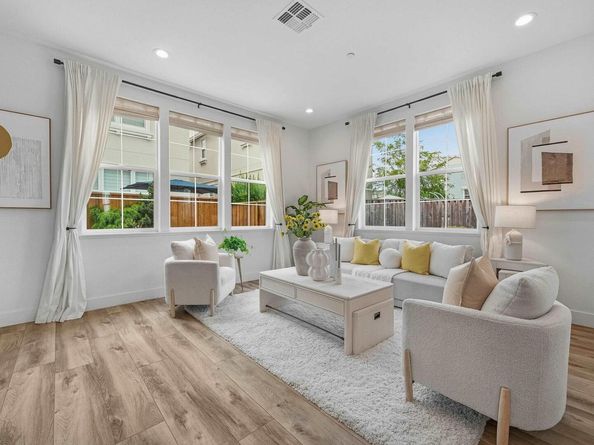 37592 Sea Bank St, Newark CA 94560