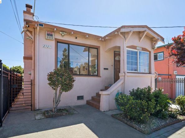 2328 Bartlett St, Oakland CA 94601