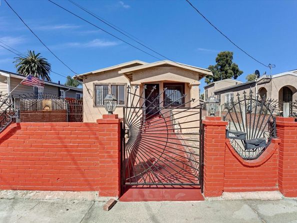7000 Weld, Oakland CA 94621